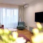 Raspberry And Apartment Dziwnow