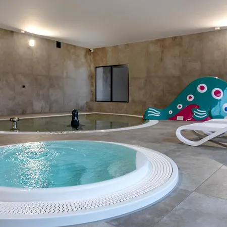 Raspberry And Apartamento Dziwnów